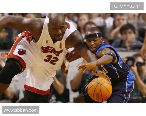 2006年NBA总决赛热火与小牛的激烈对决与历史意义解析